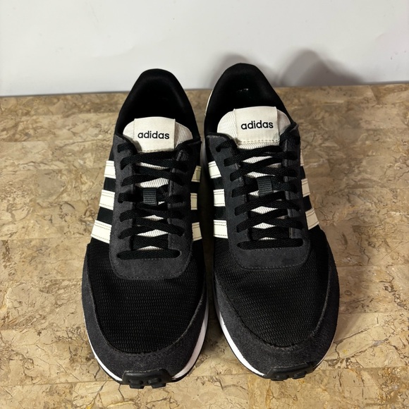 Women’s Adidas (GW5609) Sneakers Size 7.5 - Picture 2 of 11